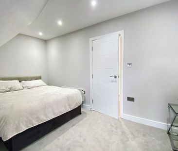 Moulsham Street - Photo 2