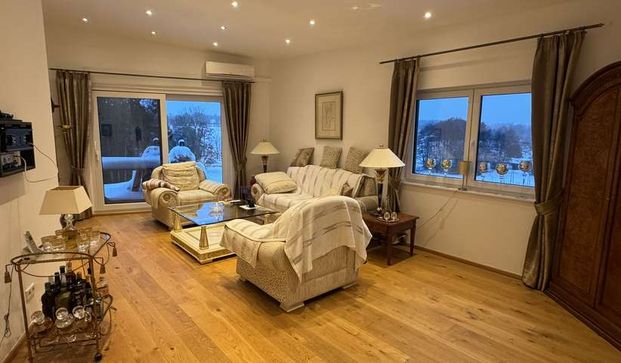 Moderne 4-Zimmer-Penthouse-Wohnung mit Terrasse & EBK - Photo 1