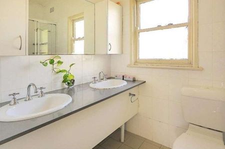 Wentworthville - Photo 3