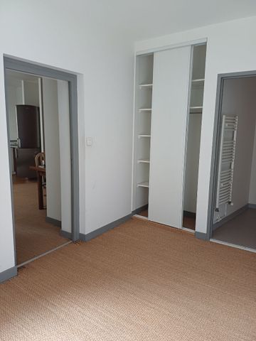 Location Appartement 3 pièces 89m² - Photo 3