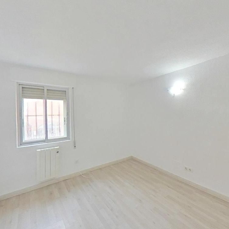 Piso de alquiler en Arcos - Photo 1