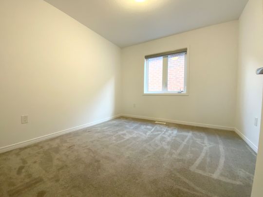 For Lease - 10 Beatty Avenue, Thorold, Ontario - Photo 1