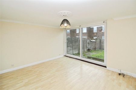 3 bedroom terraced house to rent - Photo 4