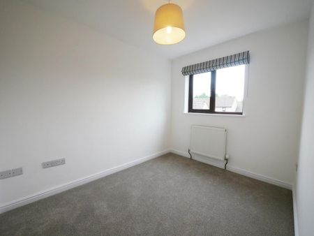 3 bedroom end of terrace house to rent - Photo 4