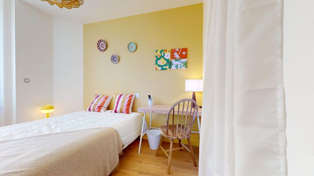 BATAILLE Roommate 3 Bedrooms at Lyon 8e - Photo 1