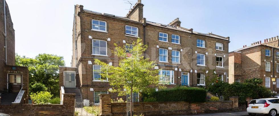 Well-Presented Studio Flat in Quiet N7 Location - Photo 1