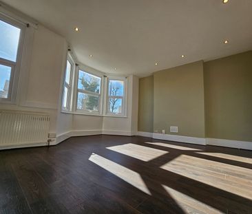 2 Bed Maisonette, Lodge Road, CR0 - Photo 1