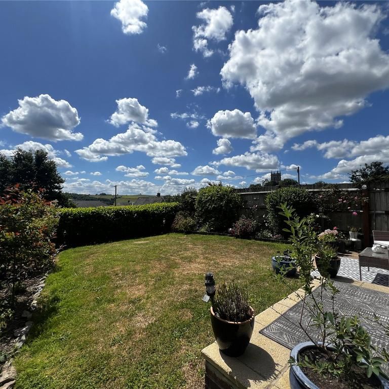 3 bedroom detached house to rent - Photo 1
