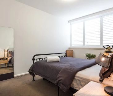 Two-Bedroom Retreat - Furnished! - Photo 6