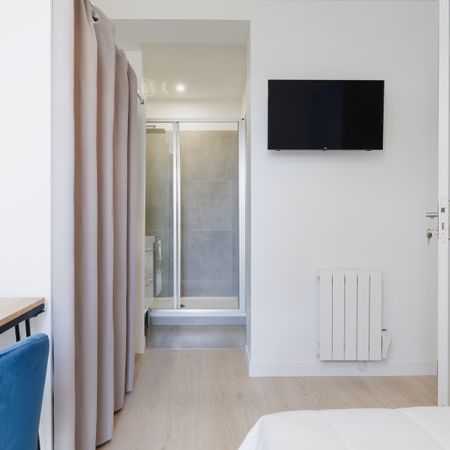 EMAILLERIE Roommate 4 Bedrooms at Bordeaux - Merignac - Photo 3