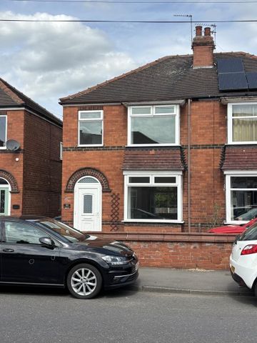 3 bedroom end of terrace house to rent - Photo 2
