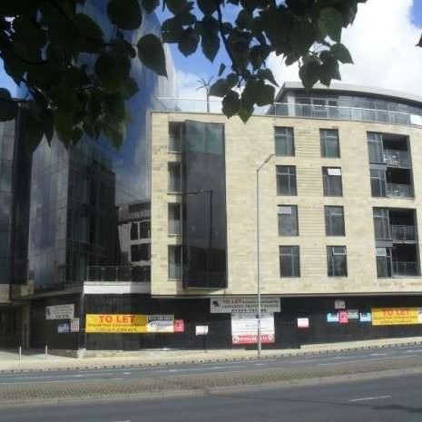 The Gatehaus Leeds Road, Little Germany, BD1 - Photo 1
