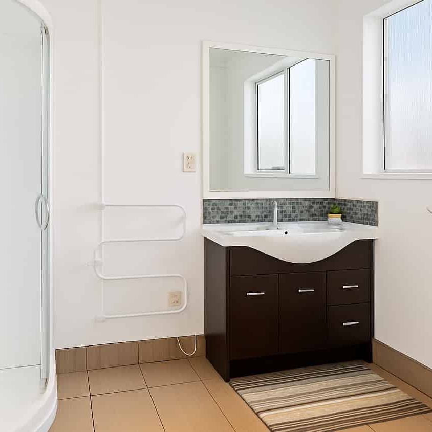 Great Value! Family Home. - Photo 1