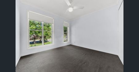 Spacious Modern Family Home in the Heart of Yarrabilba - Photo 2
