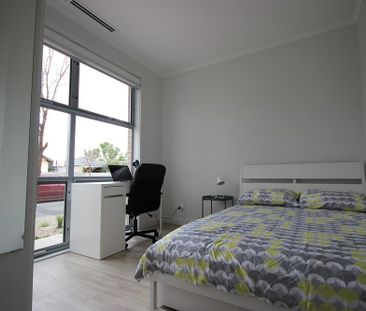 6-bedroom shared house, Fifth St - Photo 6