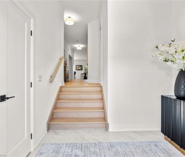 For Lease - 4 Santa Barbara Lane, Halton Hills, Ontario - Photo 4