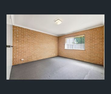 1/240 Macquarie St, South Windsor, NSW 2756 - Photo 1