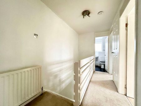 3 bed semi-detached house to rent in SR8 - Photo 3