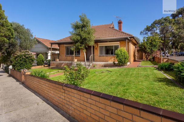 55 Cornwall Street, Brunswick West VIC 3055 - House For Rent | Domain - Photo 1