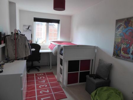 2 bedroom flat to rent - Photo 3