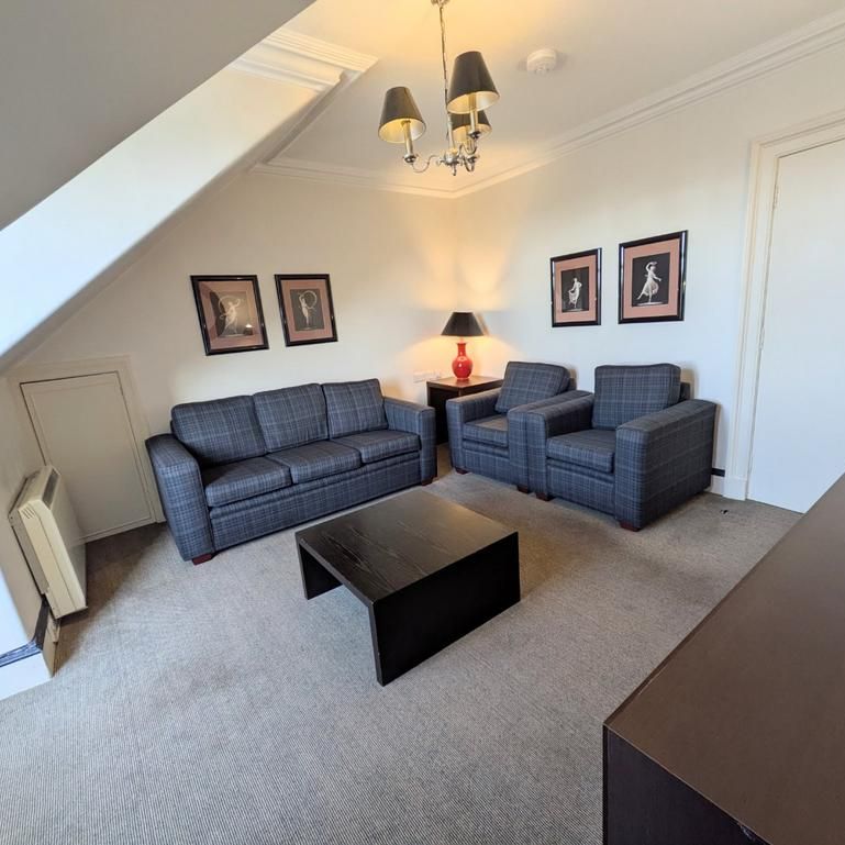 2 bedroom flat to rent - Photo 1