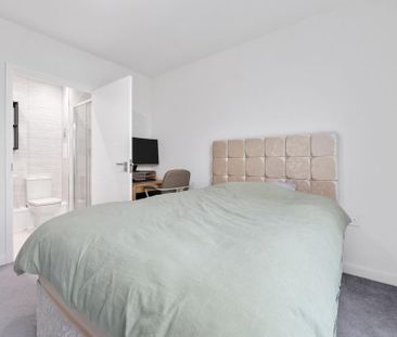 2 bedroom flat to rent - Photo 6