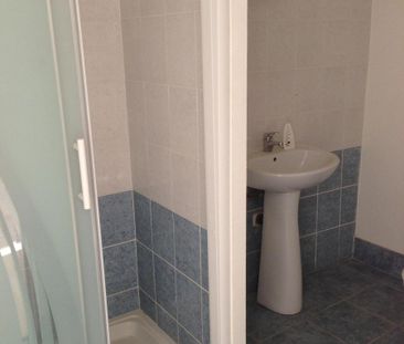 Location Appartement 2 pièces 36m² ST MAXIMIN LA STE BAUME 83470 - Photo 4