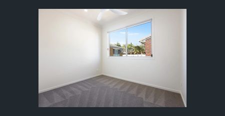 Modern Coastal Cottage Just Steps from Miami Beach - Photo 2