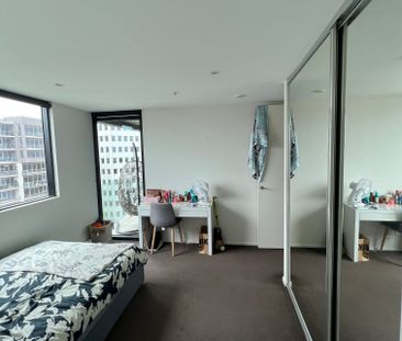 St Kilda Road - Photo 4