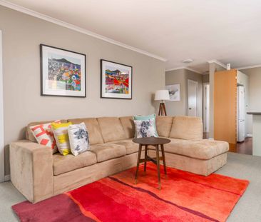 SUNNY STANDALONE HOME - ELLERSLIE - Photo 5