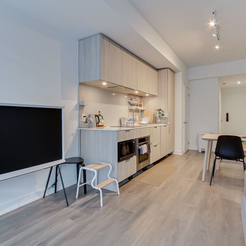 For Lease - 28 Ann Street Unit# 411, Mississauga, Ontario - Photo 1