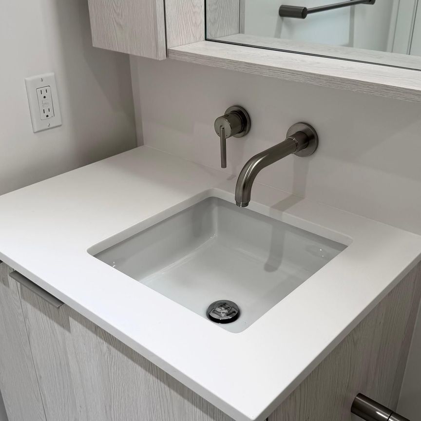 For Lease - 110 Broadway Avenue Unit# 506S, Toronto, Ontario - Photo 1