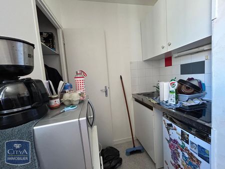Location Appartement 1 pièce 18m² POITIERS 86000 - Photo 2