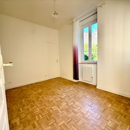 Location Appartement 3 pièces 43m² - Photo 3