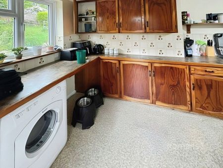 2 bedroom bungalow to rent - Photo 2
