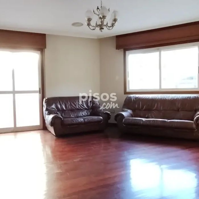 Piso en alquiler en Calle Ru Nosa Señora Da Sainza, Número 18 - Photo 1