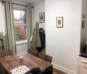 3 Bed Terraced House, Foundry Lane, SO15 - Photo 3