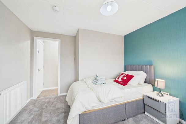 4 bedroom house of multiple occupation to rent - Photo 1