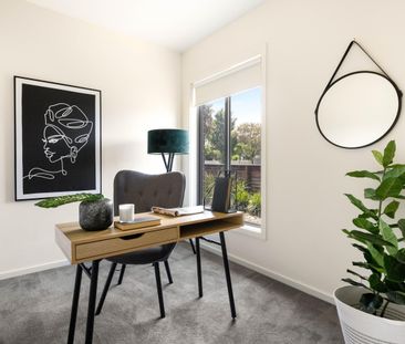 Location speaks for itself! - Photo 4