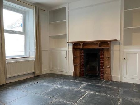3 bedroom terraced house to rent - Photo 2