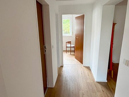 **VERMIETET** Perfektes Zuhause: Energieeffiziente Wohnung mit sonniger Terrasse und eigenem Garten - Foto 4