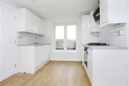 1 bedroom flat to rent - Photo 2