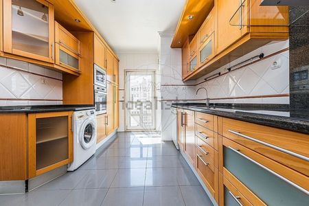 Apartamento em Laranjeiras, São Domingos de Benfica - Foto 2
