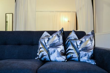 1 Bedroom Home – Medium Let - Photo 3