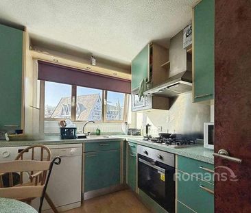 Braeside, Binfield, Bracknell, RG12 - Photo 3