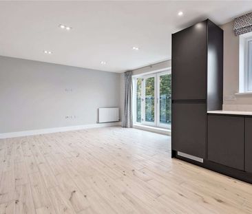 A stylish apartment in central Sevenoaks, finished to a very high specification throughout. - Photo 1