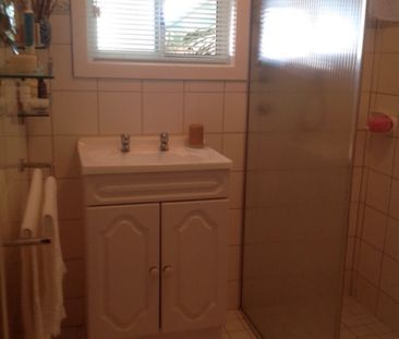 39 Clark Crescent - Photo 3