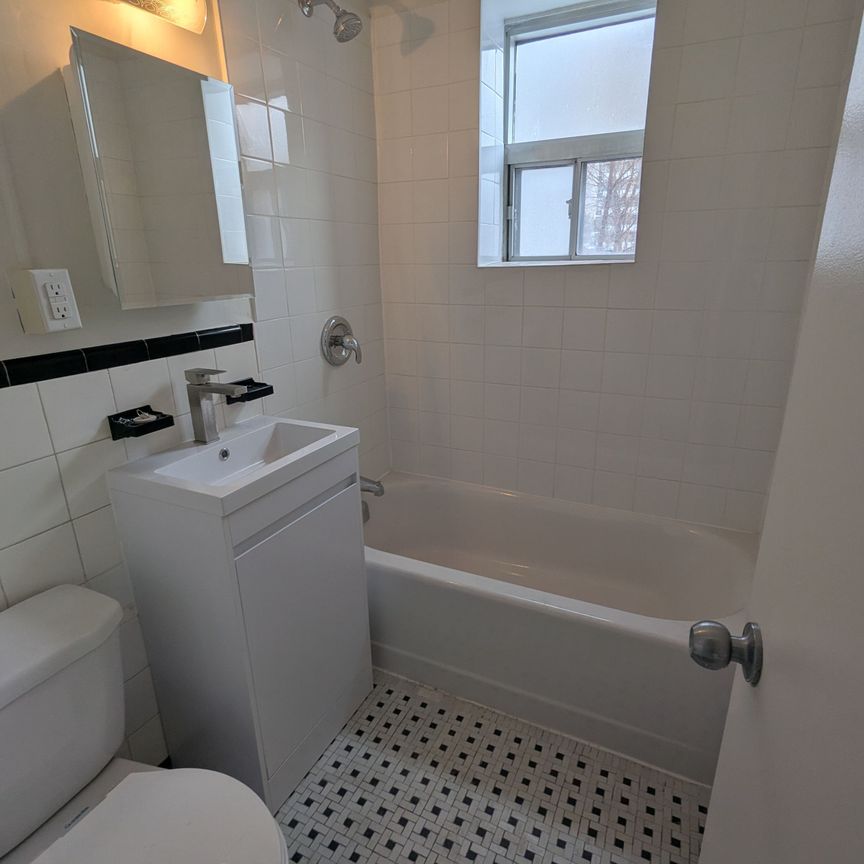 For Lease - 44 Balliol Street Unit# 19, Toronto, Ontario - Photo 1