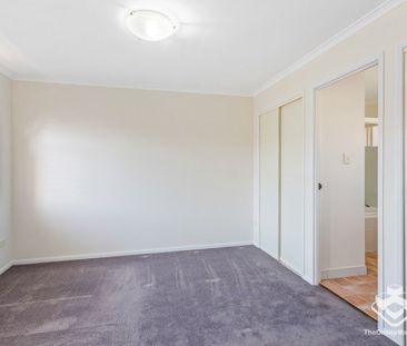 For Rent - Photo 5