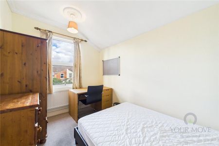 1 bedroom in a house share to rent - Photo 3